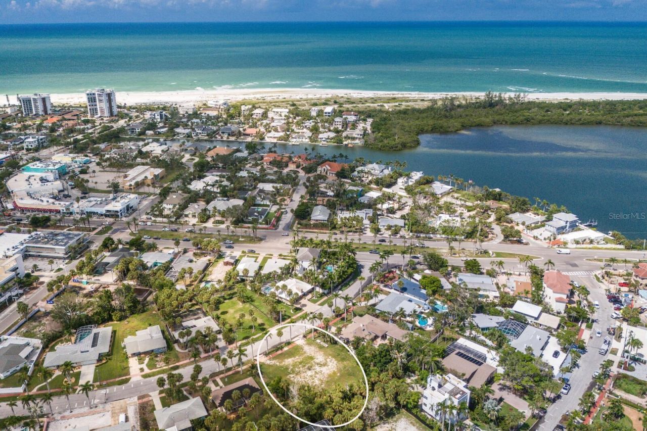 204 N Adams Drive, Sarasota, FL 34236 Photo