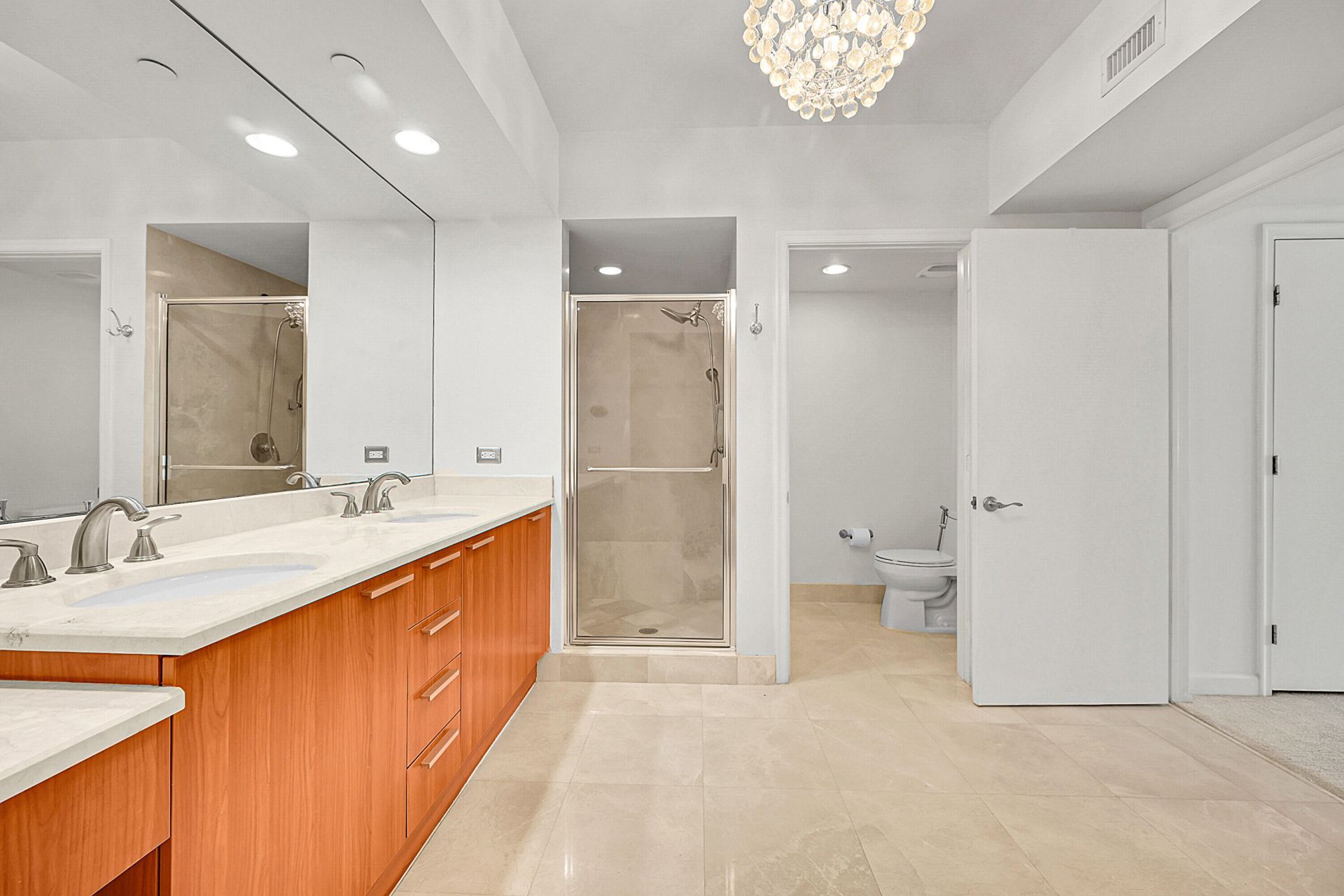 2640 Lake Shore Drive, Unit 2011, Riviera Beach, FL 33404 Photo