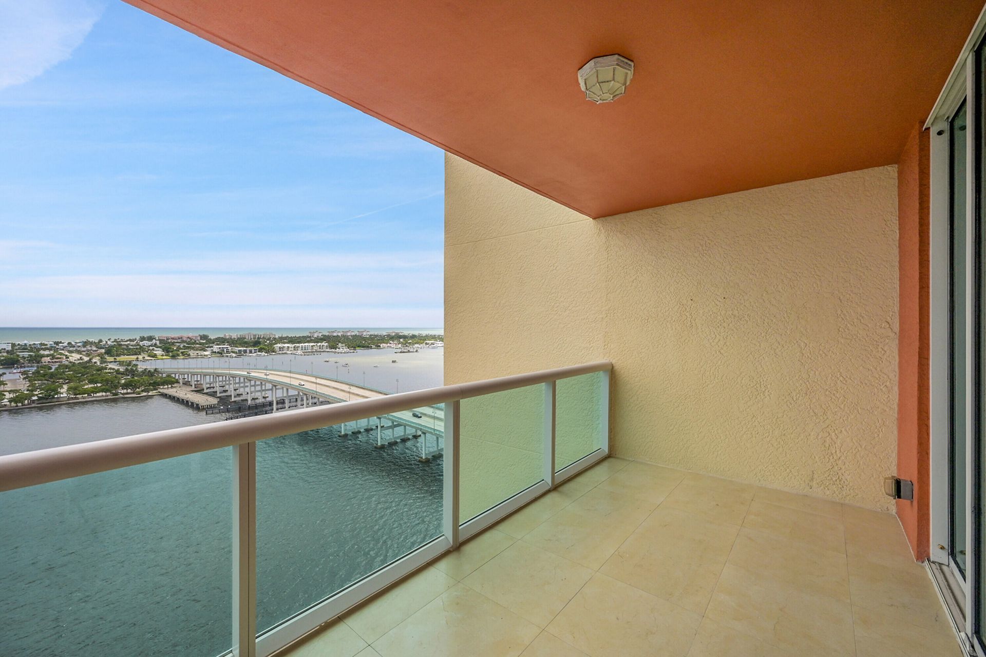 2640 Lake Shore Drive, Unit 2011, Riviera Beach, FL 33404 Photo