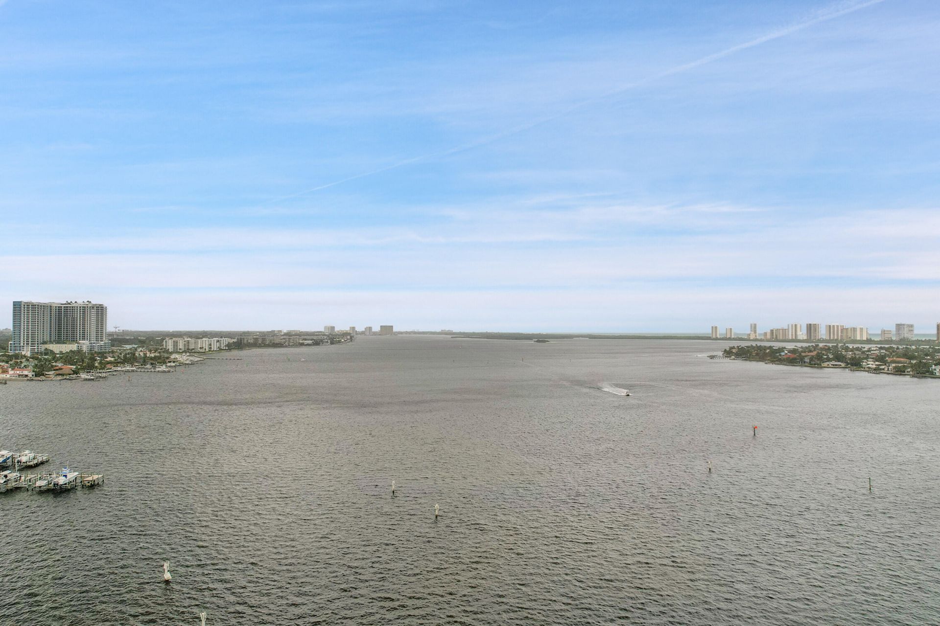 2640 Lake Shore Drive, Unit 2011, Riviera Beach, FL 33404 Photo