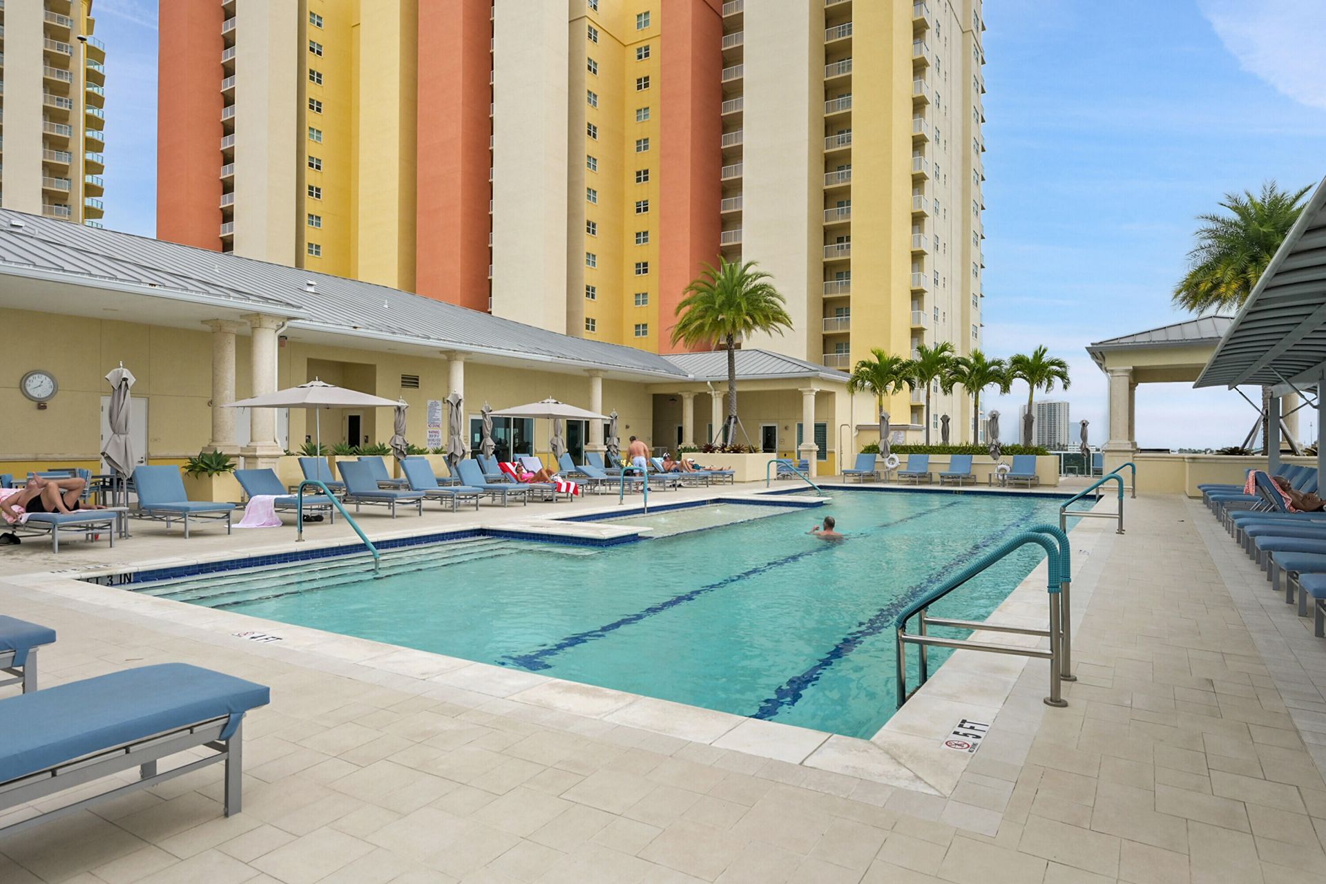 2640 Lake Shore Drive, Unit 2011, Riviera Beach, FL 33404 Photo