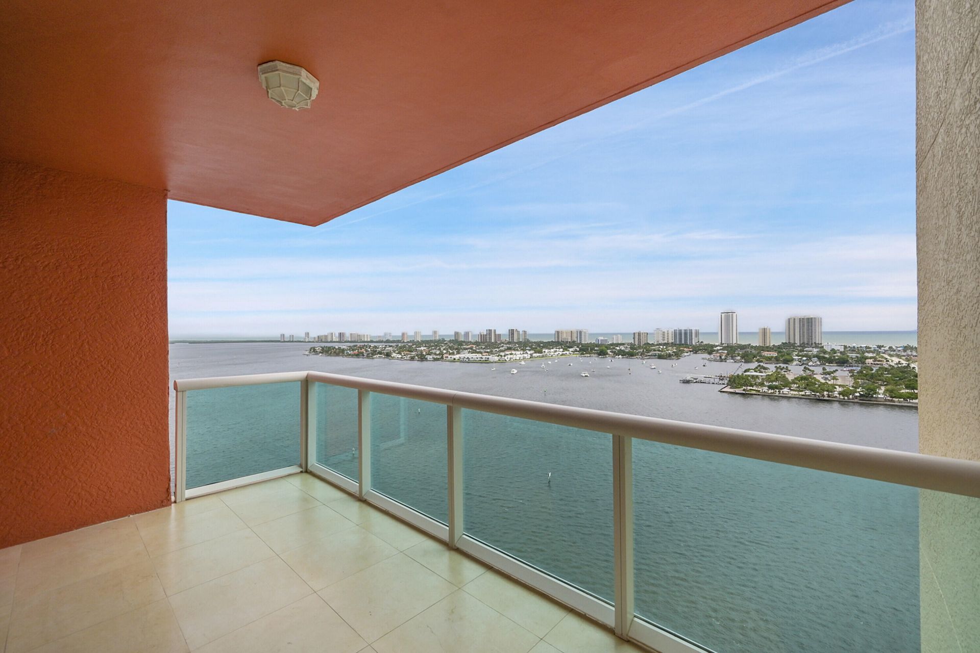 2640 Lake Shore Drive, Unit 2011, Riviera Beach, FL 33404 Photo