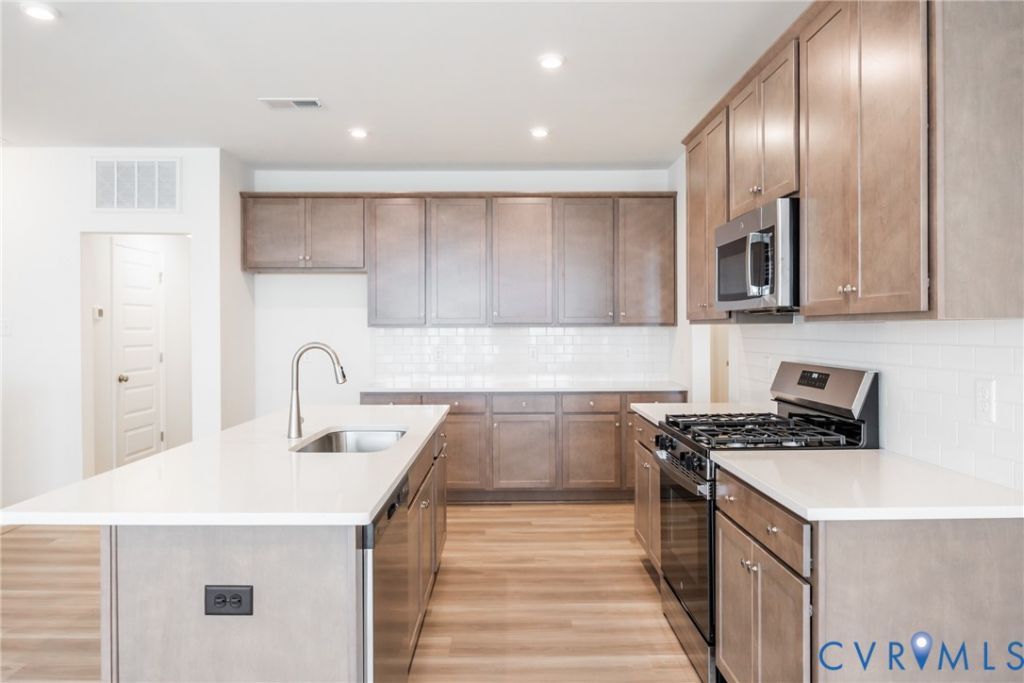 3733 Maze Runner Drive, Midlothian, VA 23112 Main Photo