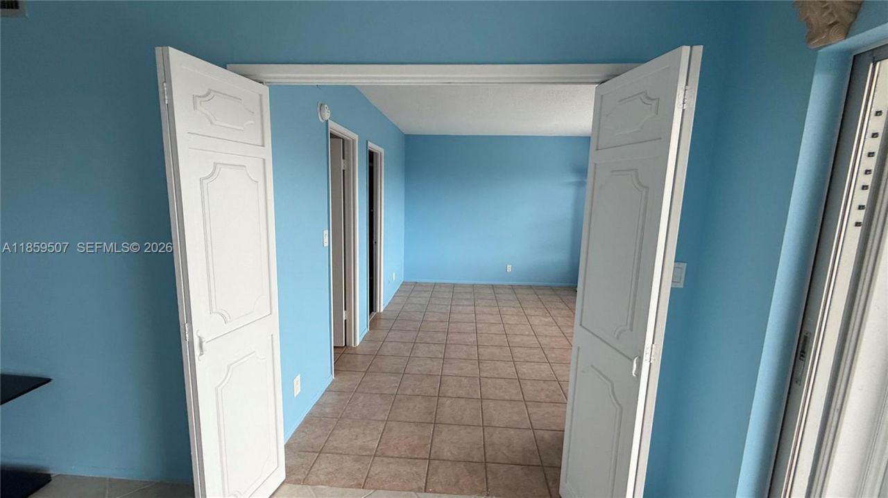 2671 S Course Dr, Unit 403, Pompano Beach, FL 33069 Photo