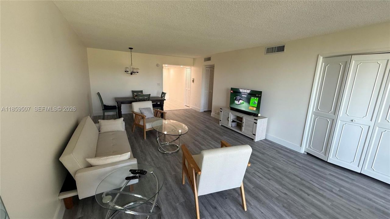 2671 S Course Dr, Unit 403, Pompano Beach, FL 33069 Photo