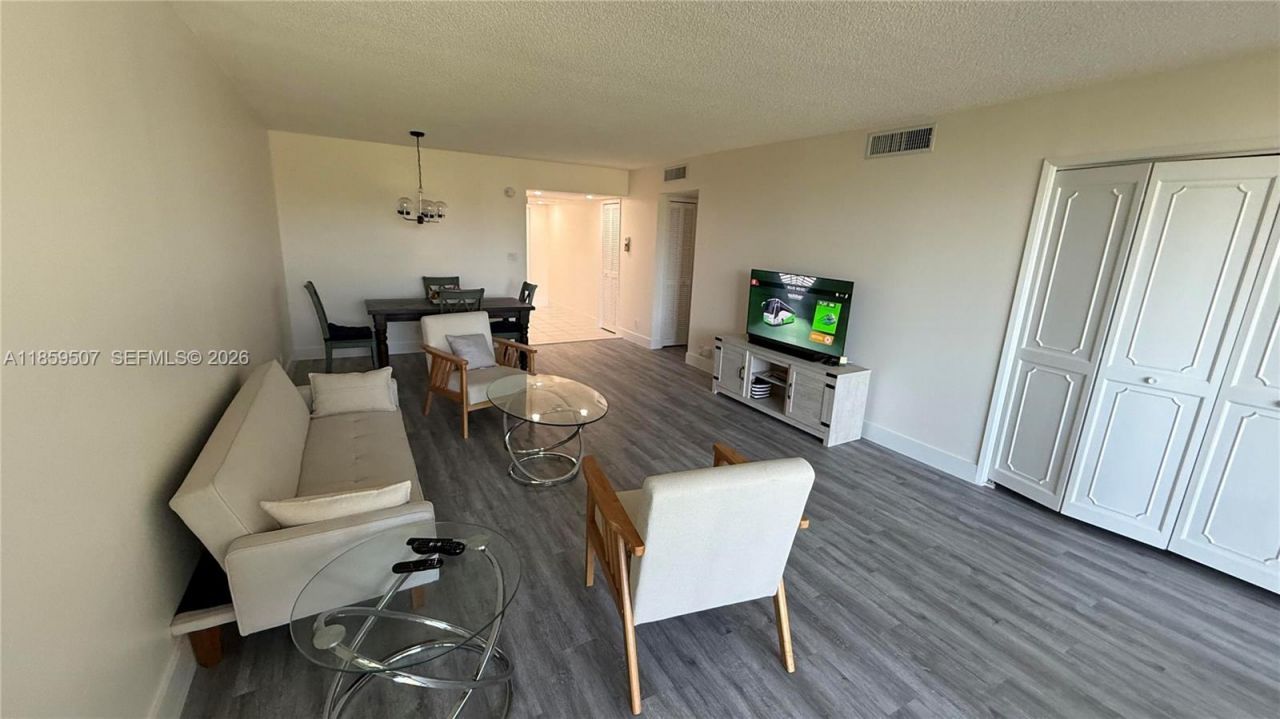 2671 S Course Dr, Unit 403, Pompano Beach, FL 33069 Photo