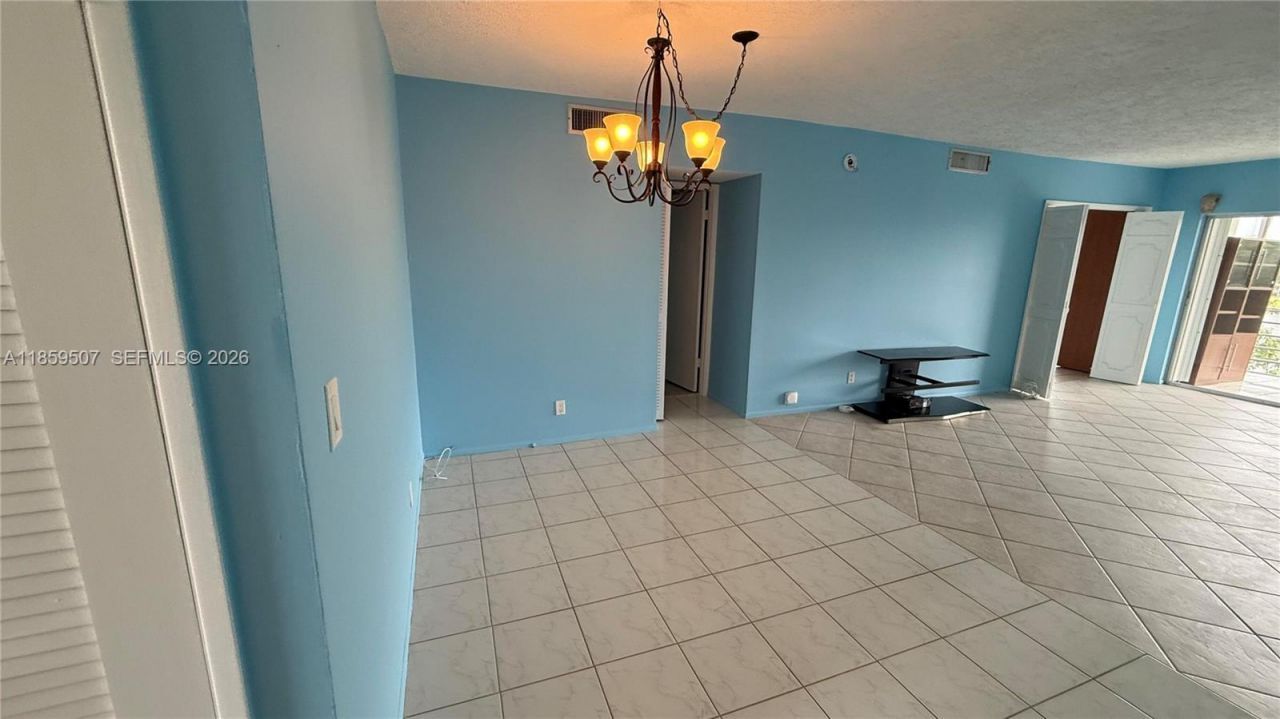 2671 S Course Dr, Unit 403, Pompano Beach, FL 33069 Photo
