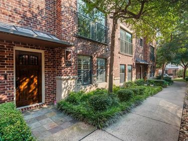 2411 N Hall Street, Unit 38, Dallas, TX 75204