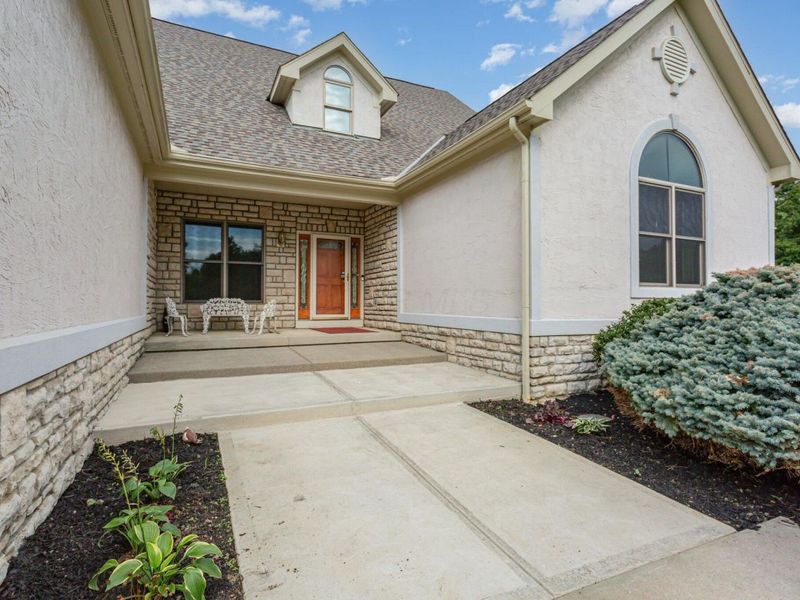 2690 Red Robin Way, Delaware, OH 43015 Photo 2