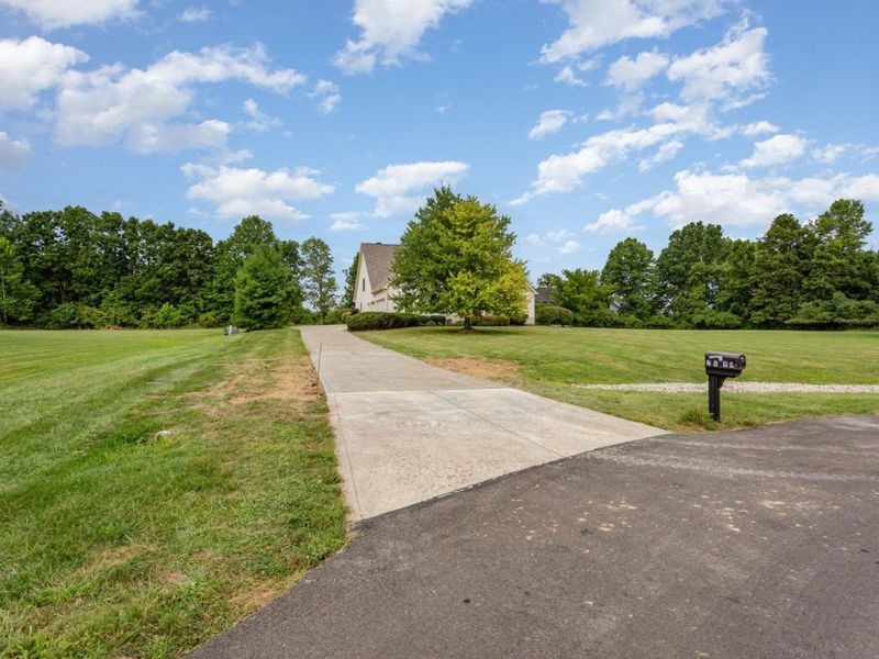 2690 Red Robin Way, Delaware, OH 43015 Photo 5