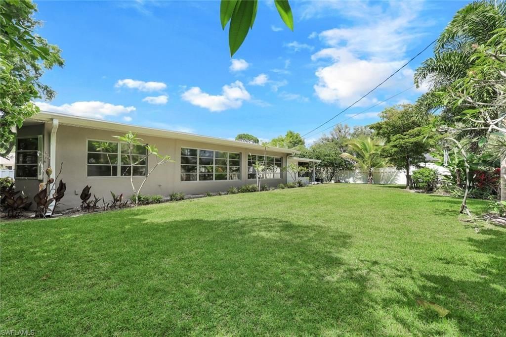 10320 River Dr, Bonita Springs, FL 34135 Photo