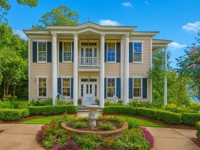 301 E Richardson Avenue, Summerville, SC 29483