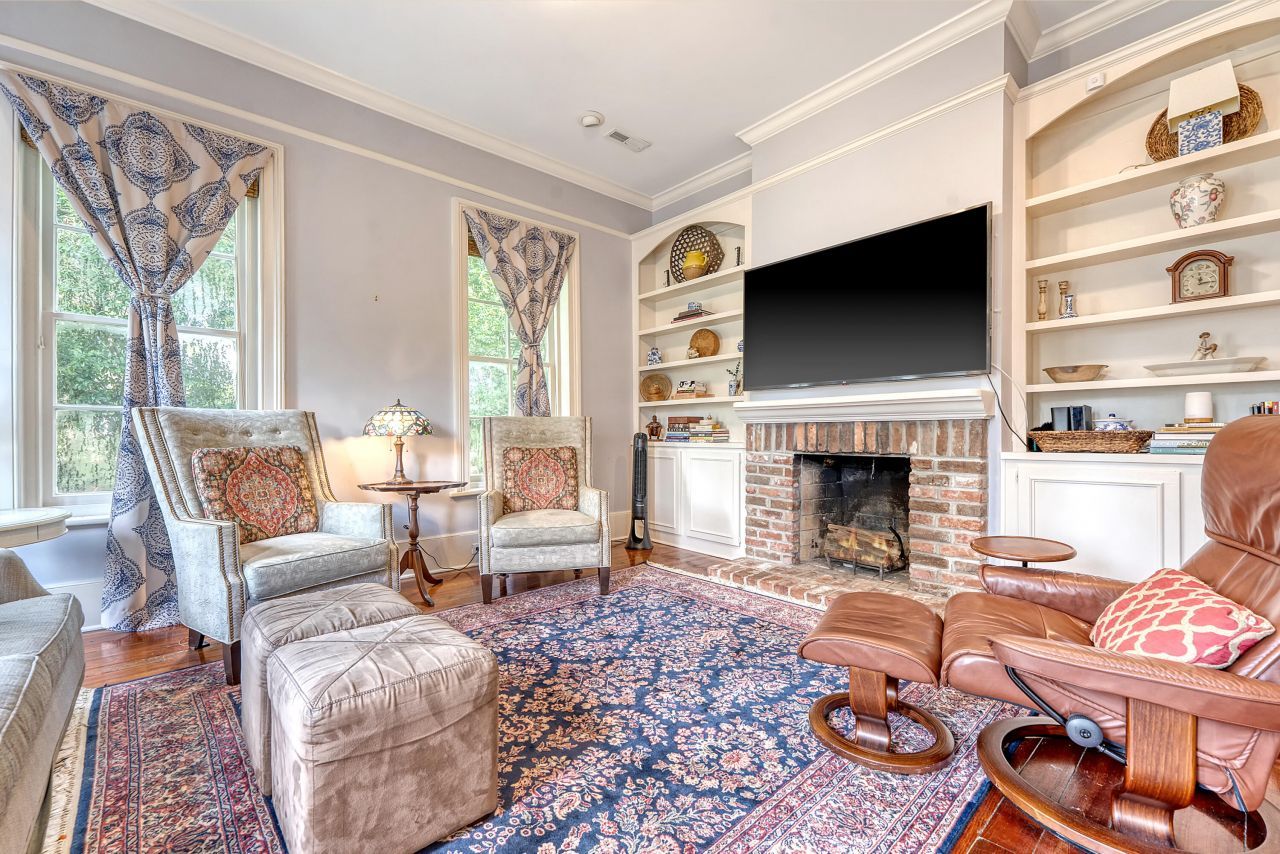 301 E Richardson Avenue Photo 14