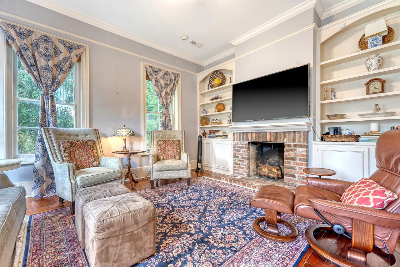 301 E Richardson Avenue Photo 15