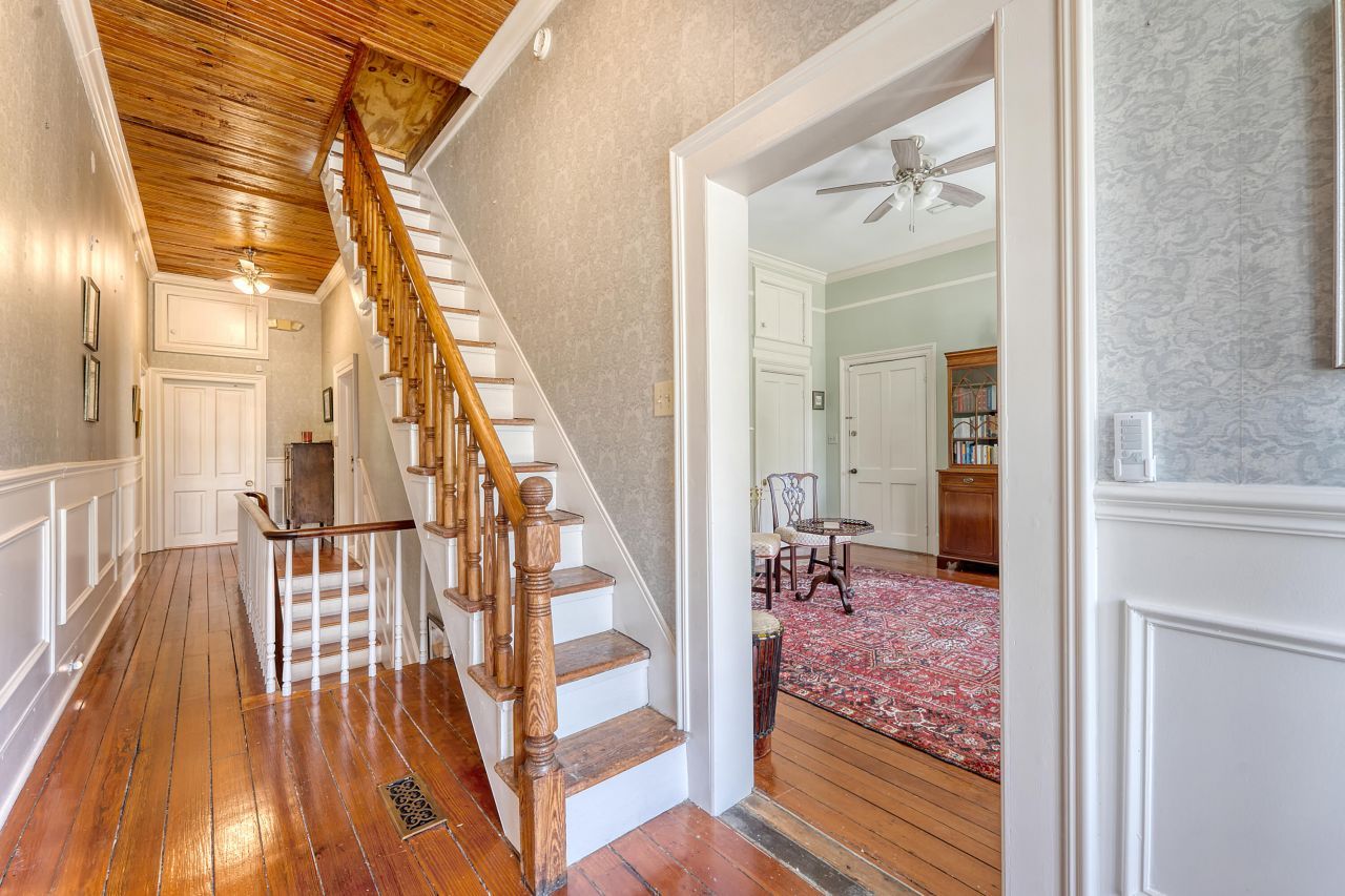 301 E Richardson Avenue Photo 20