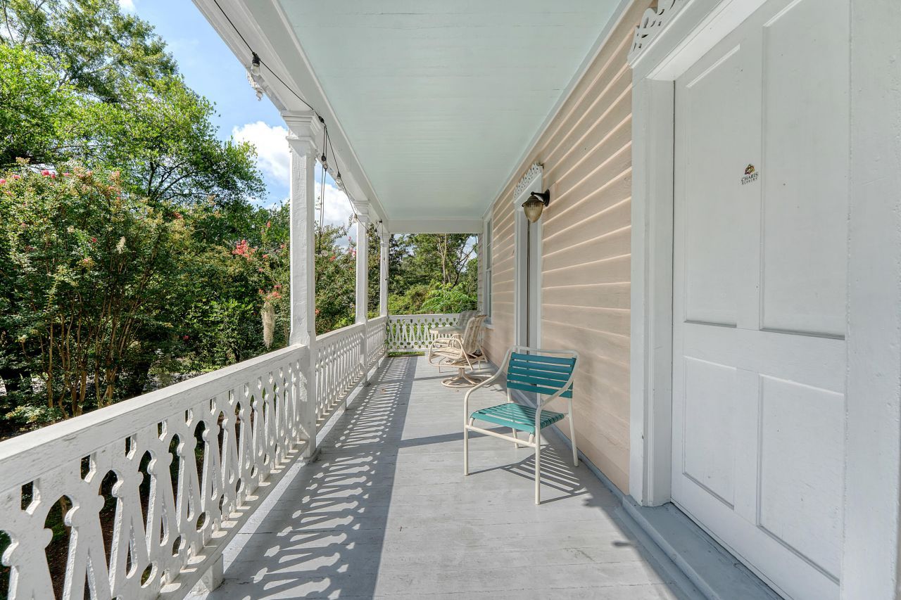 301 E Richardson Avenue Photo 27