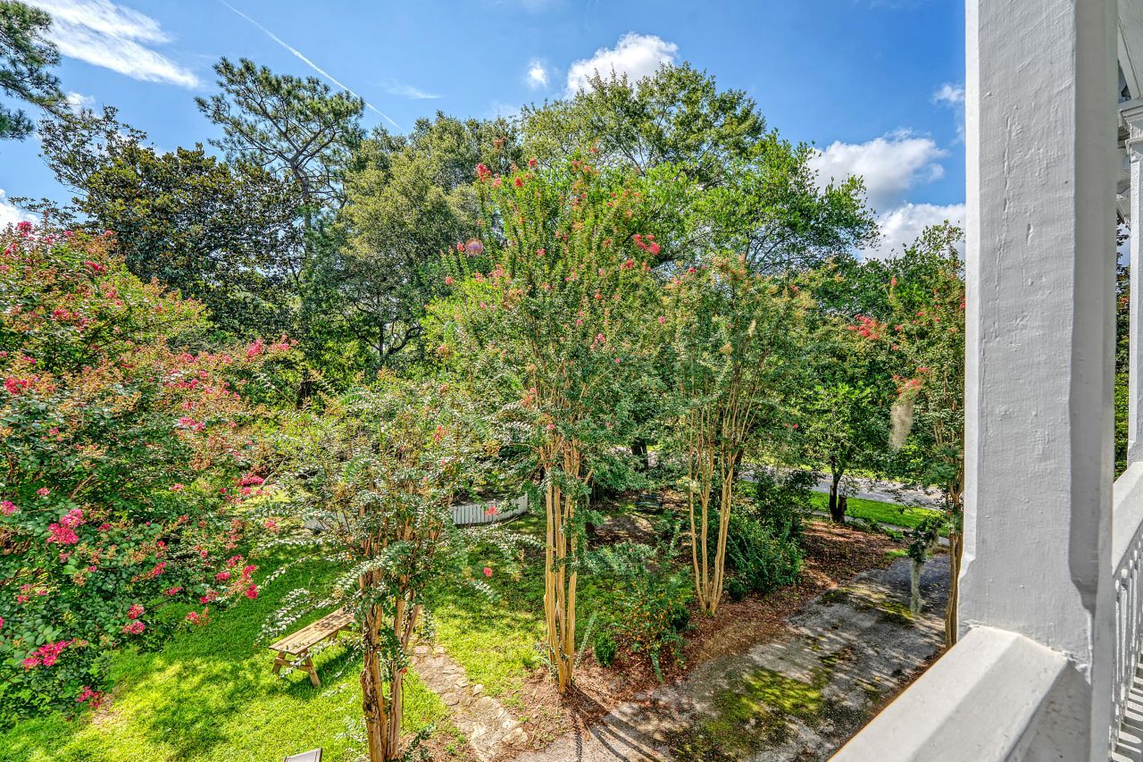 301 E Richardson Avenue Photo 28