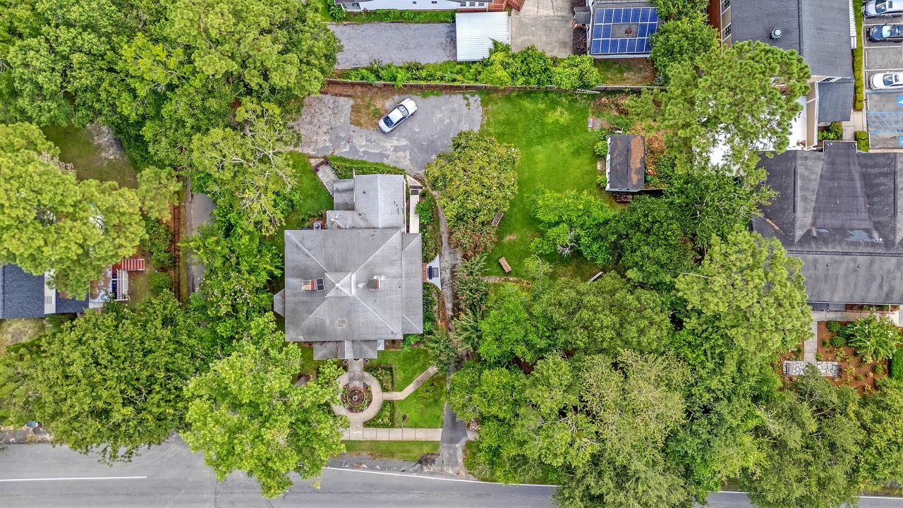 301 E Richardson Avenue Photo 58