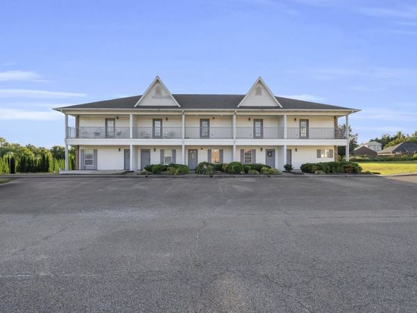 202 Tomlinson Dr 9C, Starkville, MS 39759