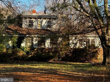 1372 COLES POINT ROAD, HAGUE, VA 22469