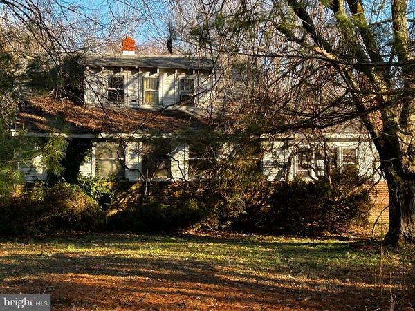 1372 COLES POINT ROAD, HAGUE, VA 22469