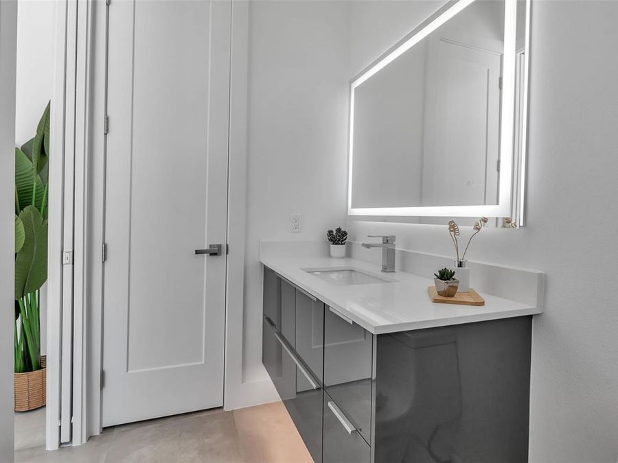 Property Image 64