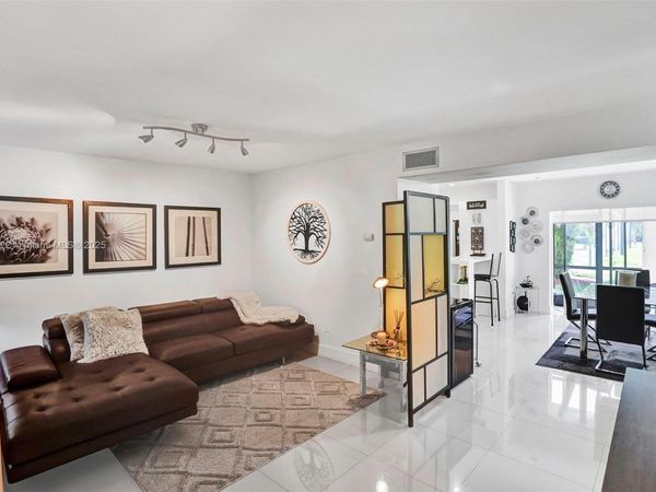 8401 SW 107th Ave, Unit 111E, Miami, FL 33173