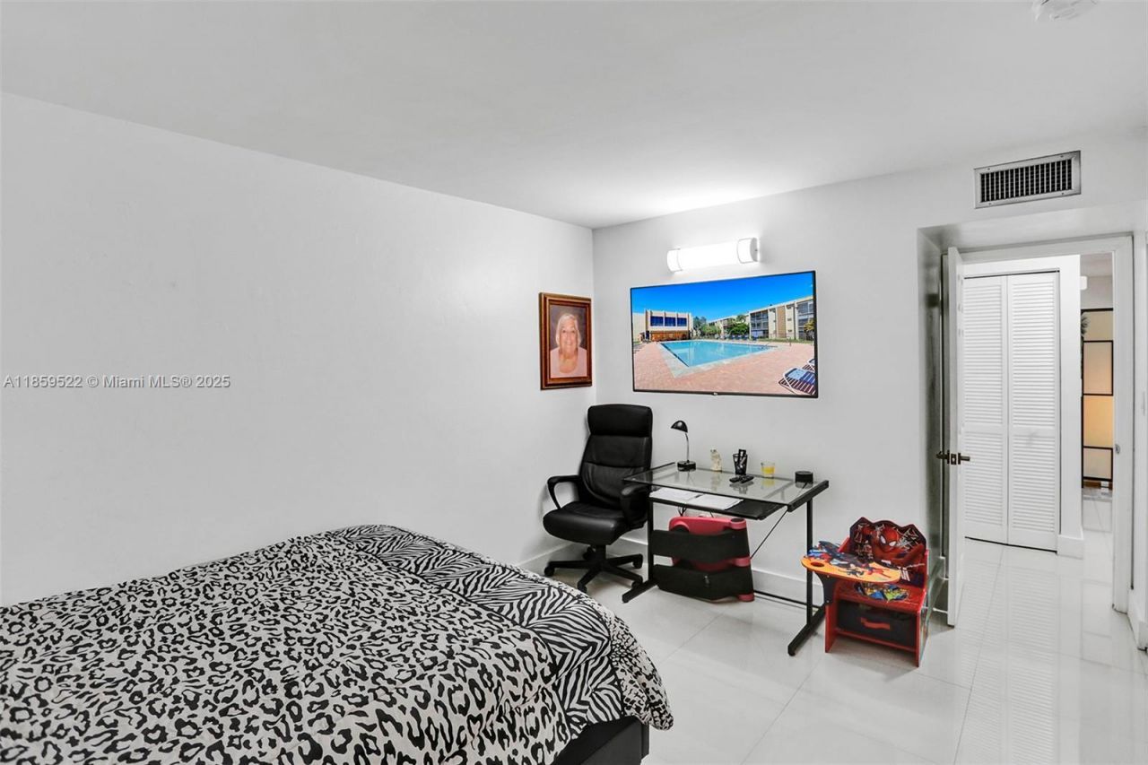 8401 SW 107th Ave, Unit 111E, Miami, FL 33173 Photo