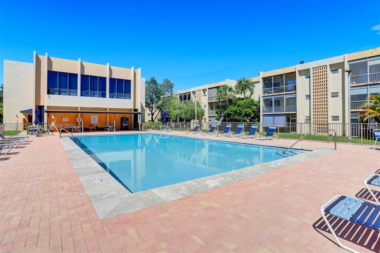 8401 SW 107th Ave, Unit 111E, Miami, FL 33173 Photo