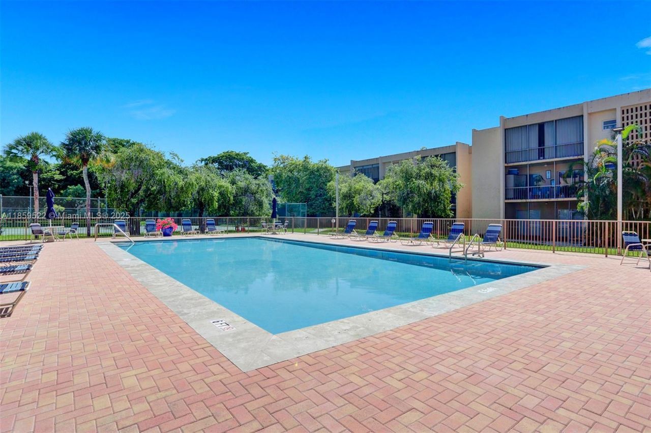 8401 SW 107th Ave, Unit 111E, Miami, FL 33173 Photo