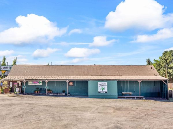 780 SW 4th Street, Madras, OR 97741