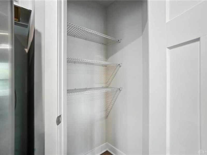 6777 Crystal Harbour Drive, Middletown, OH 45042 Photo 18