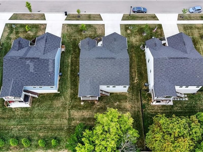 6777 Crystal Harbour Drive, Middletown, OH 45042 Photo 2