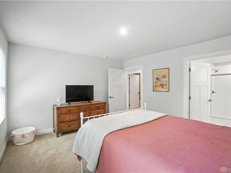 6777 Crystal Harbour Drive, Middletown, OH 45042 Photo 22