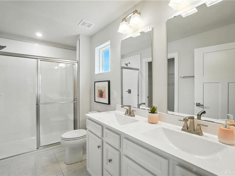 6777 Crystal Harbour Drive, Middletown, OH 45042 Photo 23