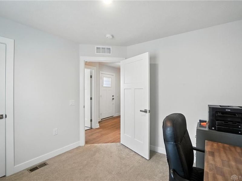 6777 Crystal Harbour Drive, Middletown, OH 45042 Photo 33