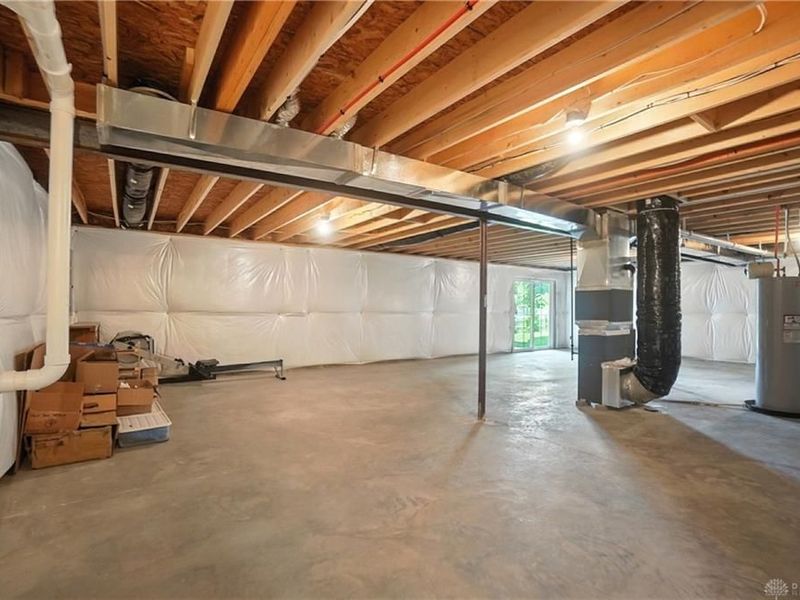 6777 Crystal Harbour Drive, Middletown, OH 45042 Photo 34