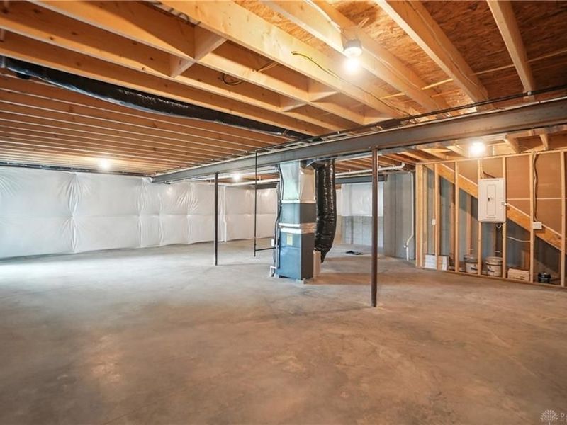 6777 Crystal Harbour Drive, Middletown, OH 45042 Photo 35