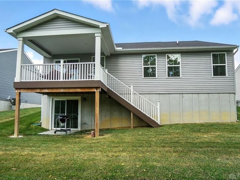 6777 Crystal Harbour Drive, Middletown, OH 45042 Photo 38