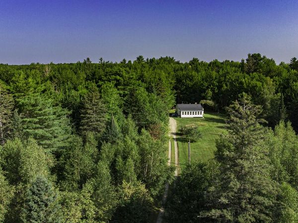 450 Station Road, Bradford, ME 04410