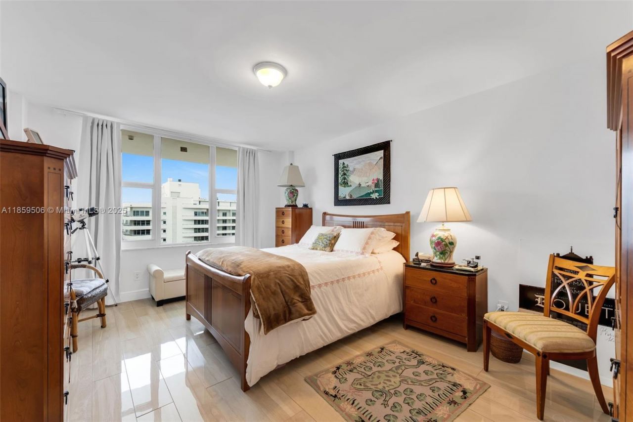 5600 Collins Ave, Unit 17W, Miami Beach, FL 33140 Photo