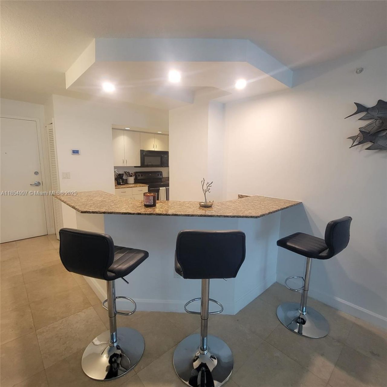 6917 Collins Ave, Unit 408, Miami Beach, FL 33141 Photo