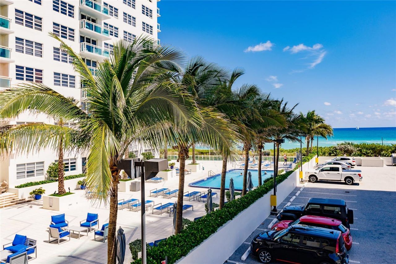 6917 Collins Ave, Unit 408, Miami Beach, FL 33141 Photo