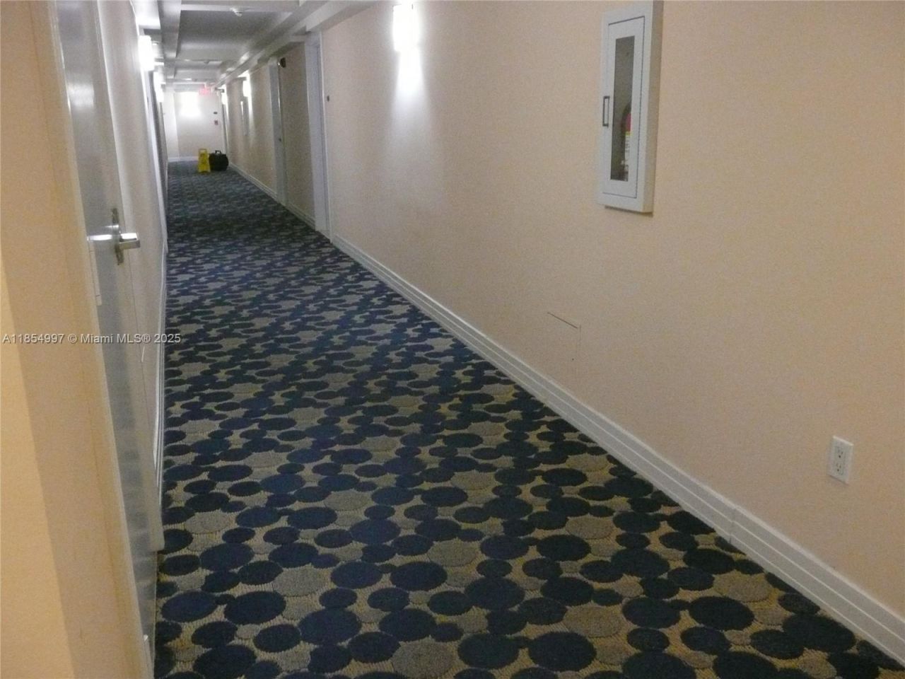 6917 Collins Ave, Unit 408, Miami Beach, FL 33141 Photo