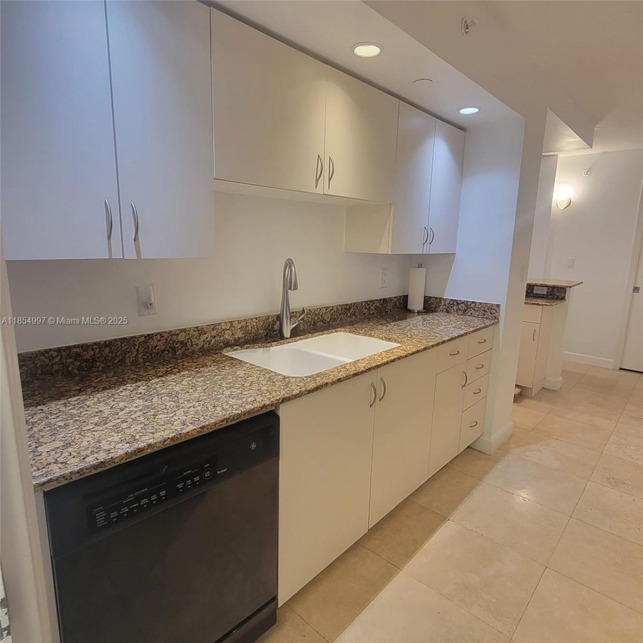 6917 Collins Ave, Unit 408, Miami Beach, FL 33141 Photo