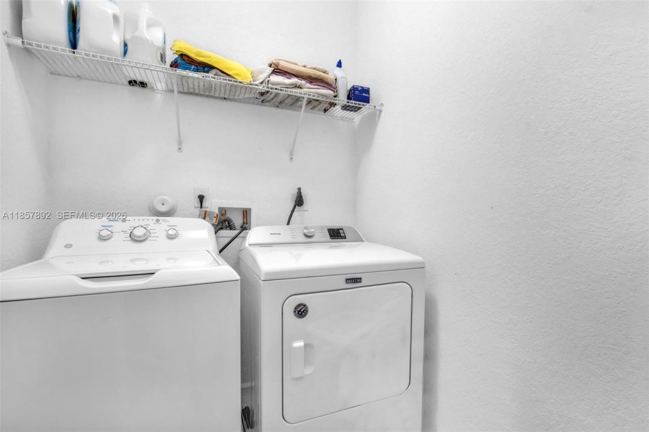 1429 SE 26th Ave, Homestead, FL 33035 Photo