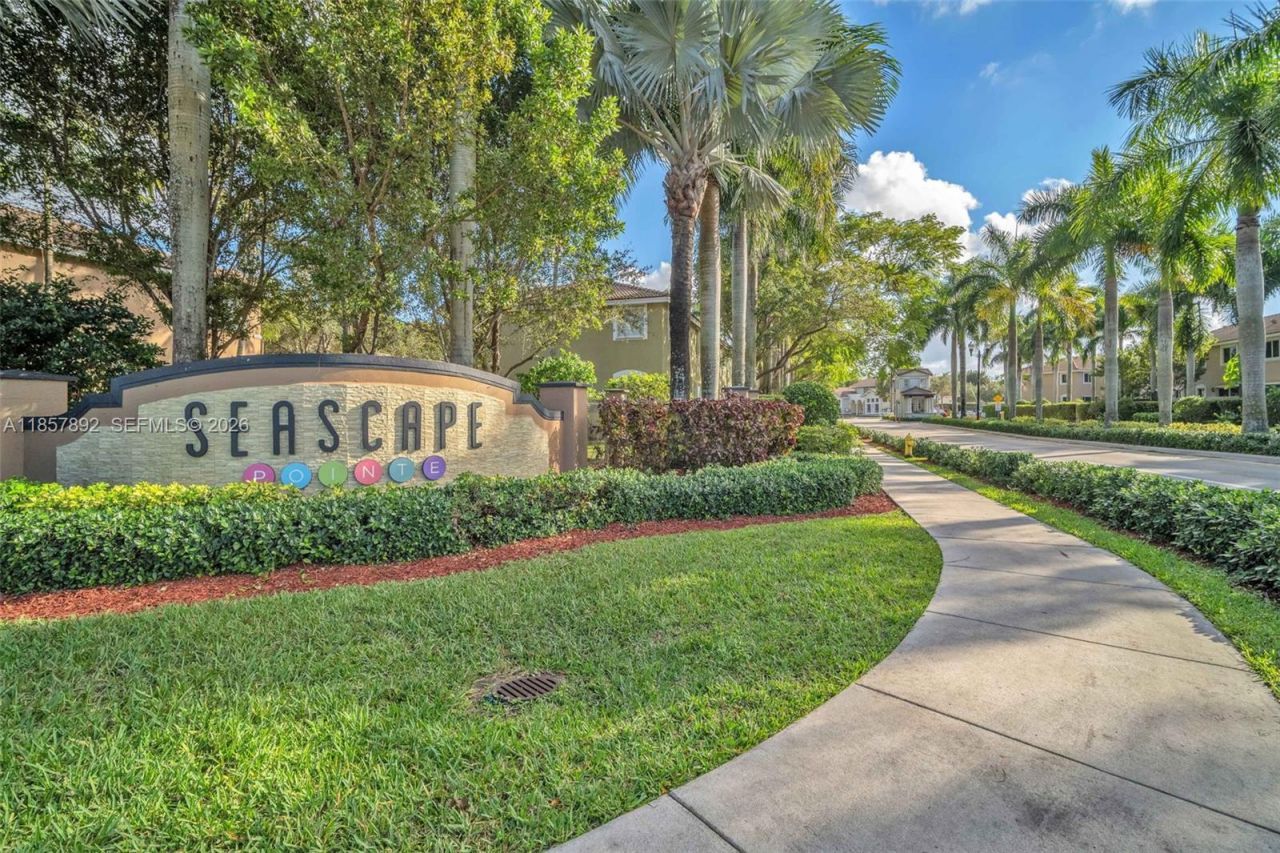 1429 SE 26th Ave, Homestead, FL 33035 Photo