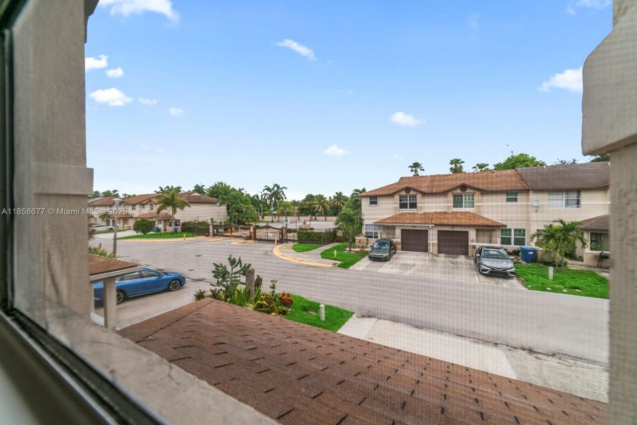 3358 NW 198th Ter, Miami Gardens, FL 33056 Photo