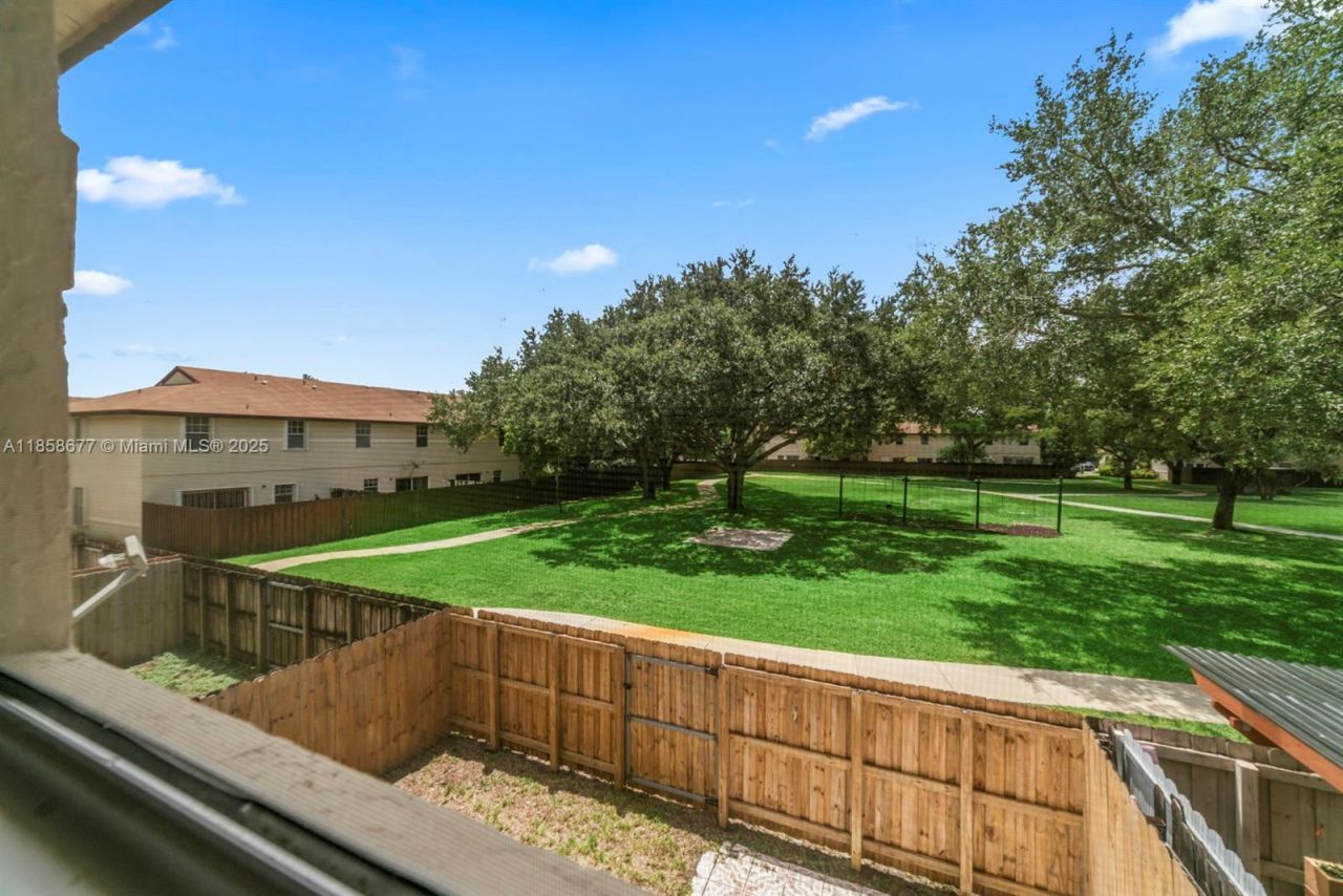 3358 NW 198th Ter, Miami Gardens, FL 33056 Photo