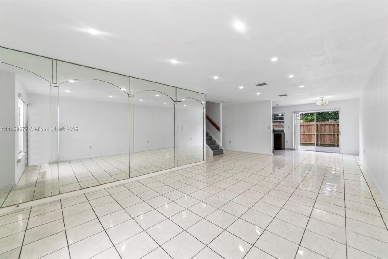 3358 NW 198th Ter, Miami Gardens, FL 33056 Photo